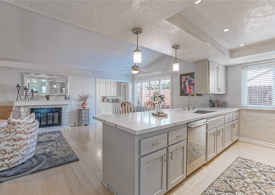 1st image of 14754 Ash Cir