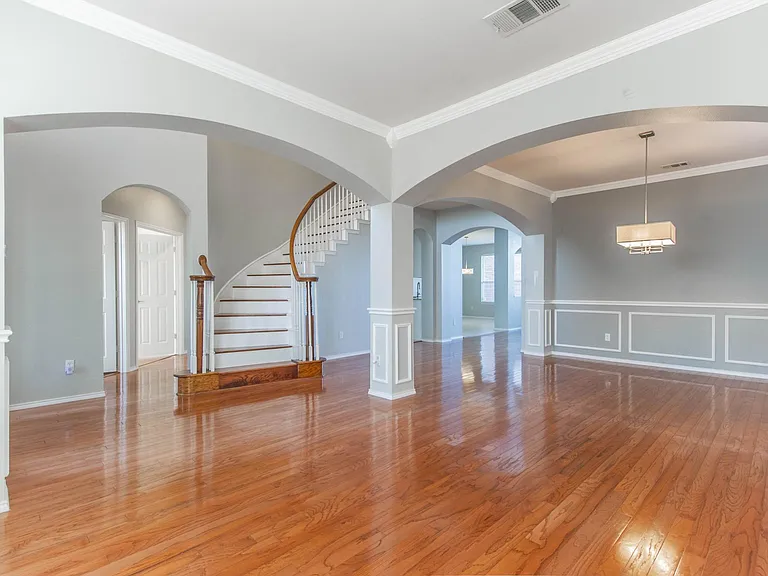 1521 Hidden Cove Ct — Photo 9