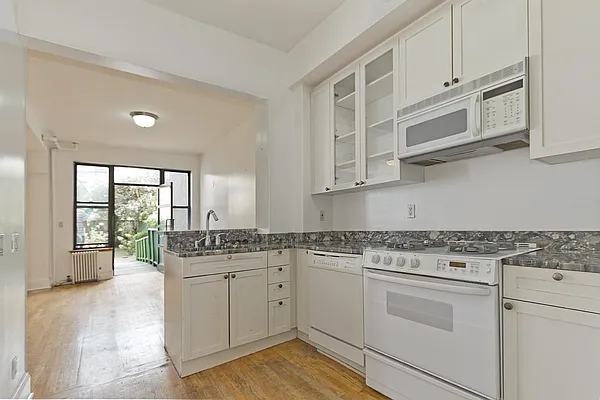 Sold by Fillmore | media 11