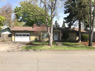 5828 F St, Springfield, OR 97478