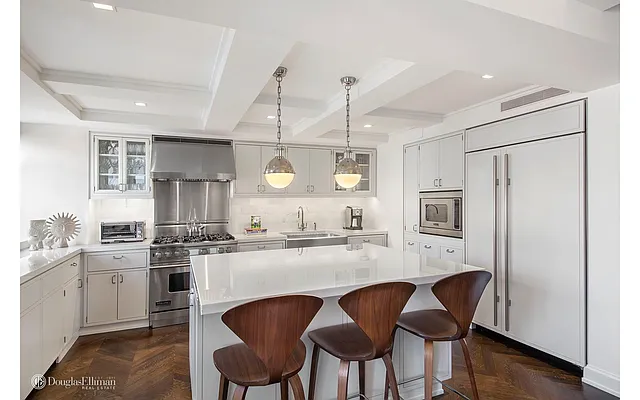 Sold by Douglas Elliman | media 26