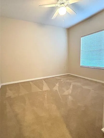 10000 SW 52nd Ave #7 — Photo 15