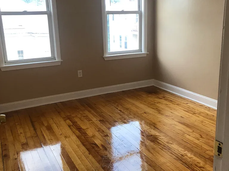 10 Fernboro St #3 — Photo 6