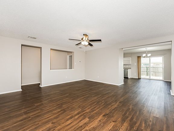 4th image of 249 Heritage Dr