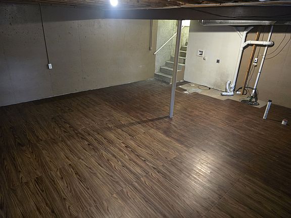 4th image of 7140 Askew Ave