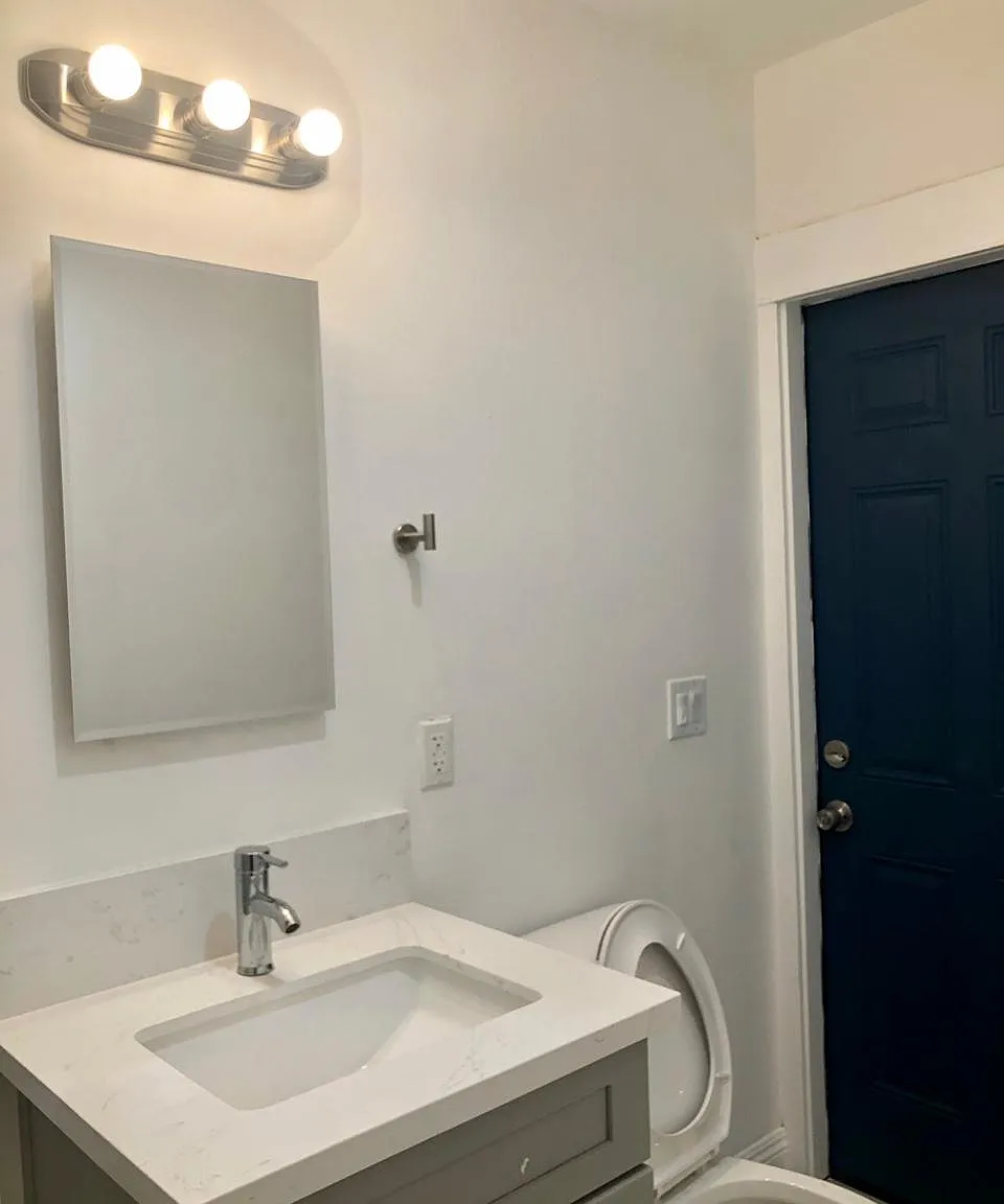 2 bed, 1100 sqft, $2,500 — Photo 2