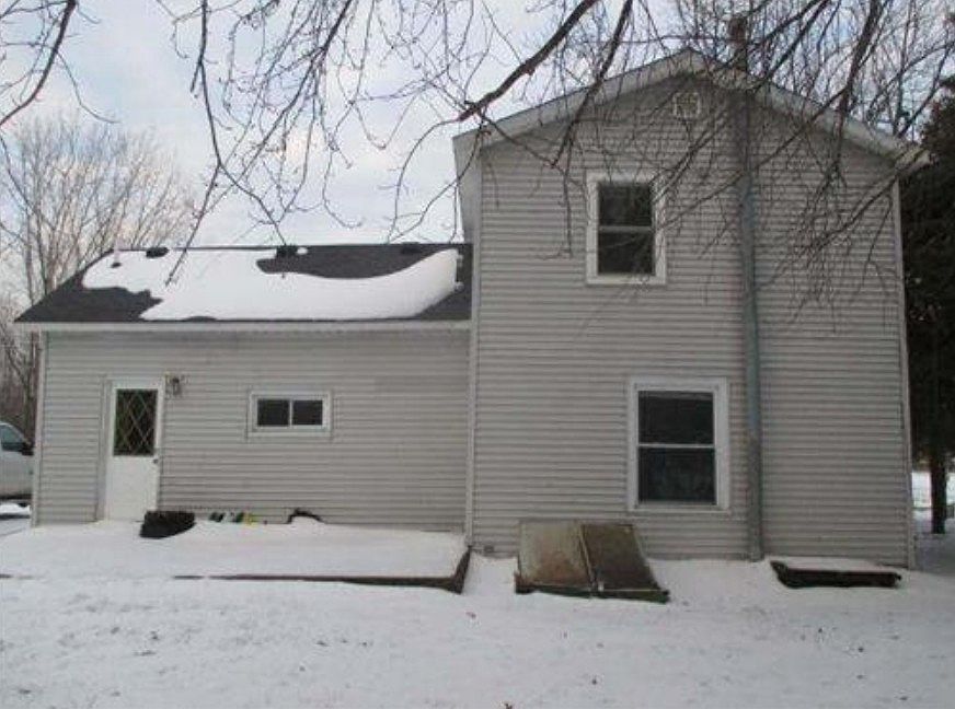 2nd image of 323 S Poplar St