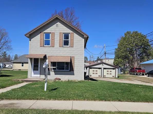 213 W Wescott Ave, Shawano, WI 54166