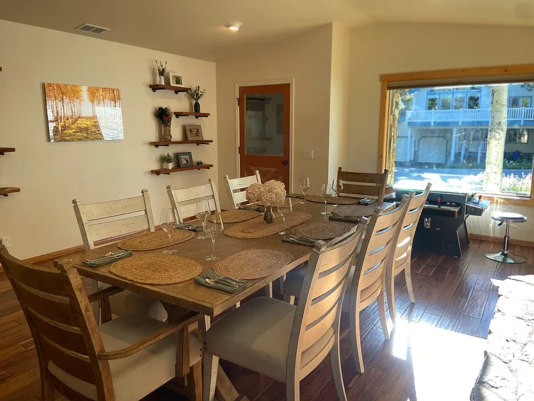 125 Wagon Wheel Rd — Photo 13