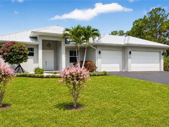 24000 Claire ST, BONITA SPRINGS, FL 34135