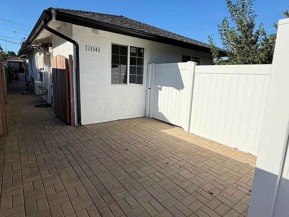 13343 W Cantara St