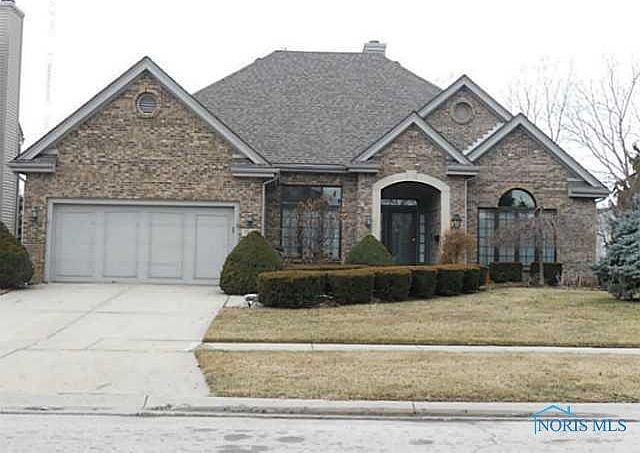 1st image of 1028 Merry Dell Ln
