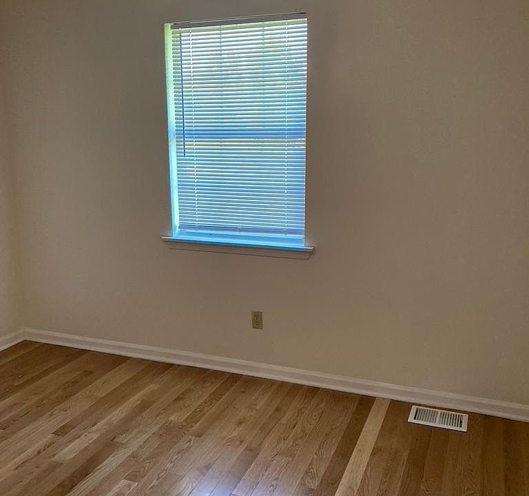 1st image of 4037 Matilda St #2