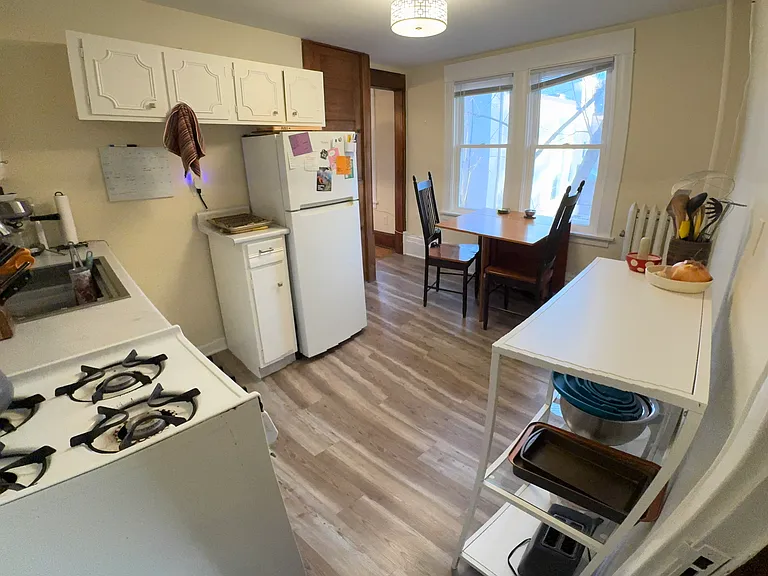 2530 Dupont Ave S #204 — Photo 9