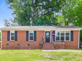 511 Derrydowne Dr, Charlotte, NC 28213