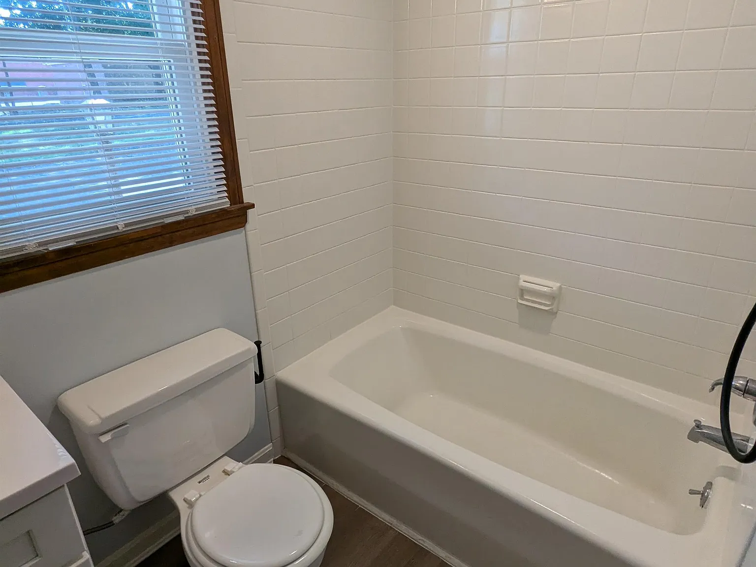 404 N Main St — Photo 4