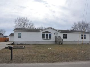 907 E Broadway St, Blair, WI 54616