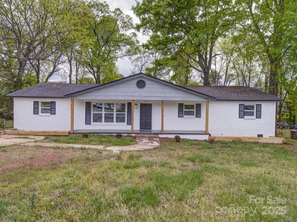 163 Briarcliff Dr, Kannapolis, NC 28081