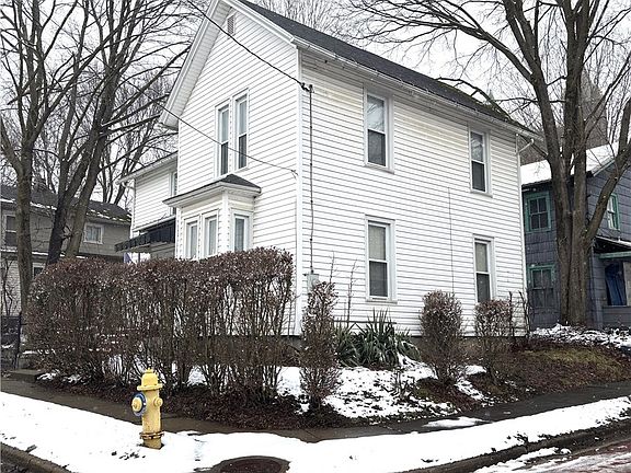 3rd image of 15 Franklin St
