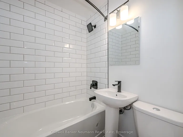 104 Elizabeth St #6 — Photo 14