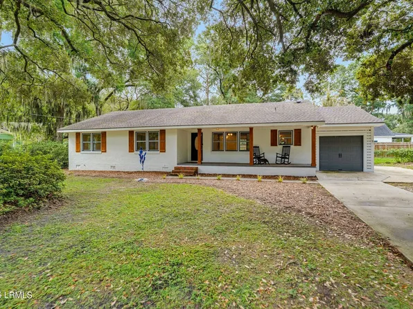 8 Miller Drive W, Beaufort, SC 29907