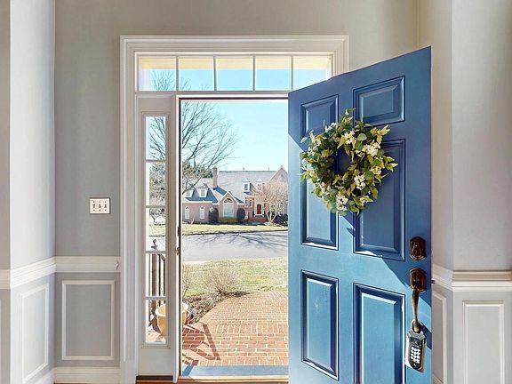 3rd image of 9728 Middleton Ridge Rd