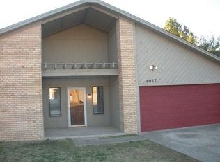 9017 N Roxbury Ter, Oklahoma City, OK 73132
