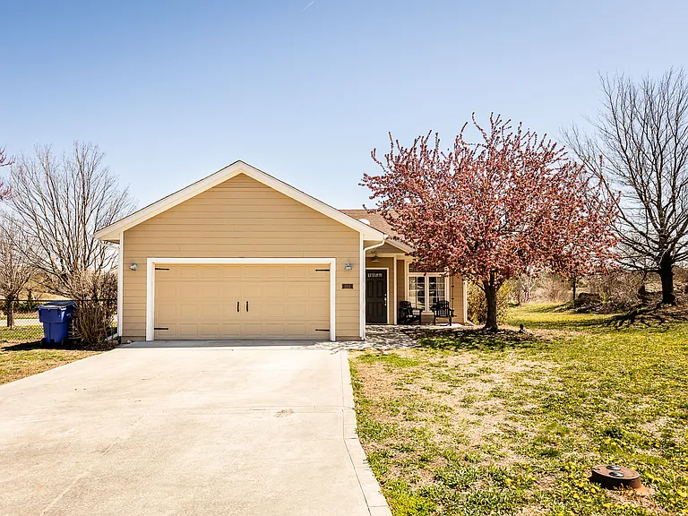 2202 Cinder Ct — Photo 6