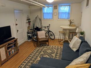 747 10th St SE APT A, Washington, DC 20003