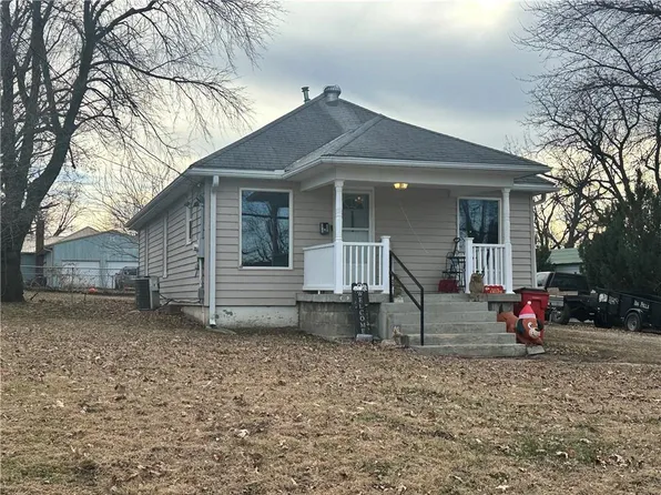 2507 Franklin Ave, Lexington, MO 64067