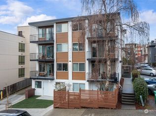 715 Nob Hill Ave N, Seattle, WA 98109