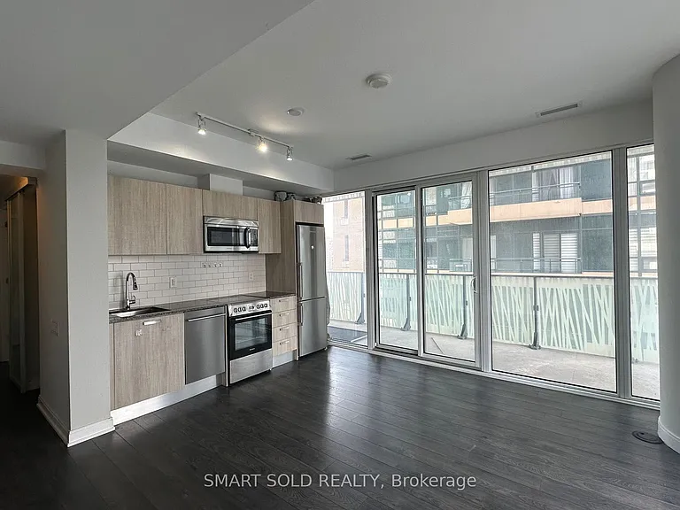 42 Charles St E #1907 — Photo 2