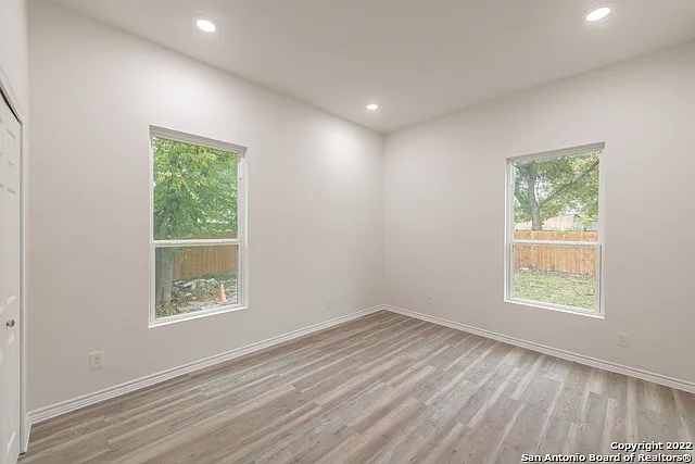 121 W Highland Blvd #101 — Photo 19