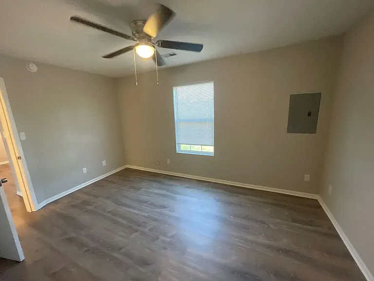 1421 Risen Star Ct — Photo 13