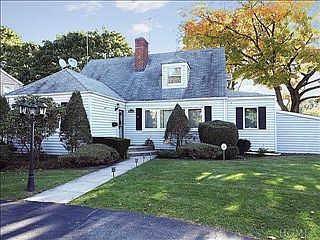 1st image of 17 Roy Pl