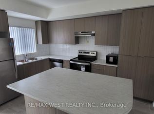 1525 Kingston Rd #606, Pickering, ON L1V0E9