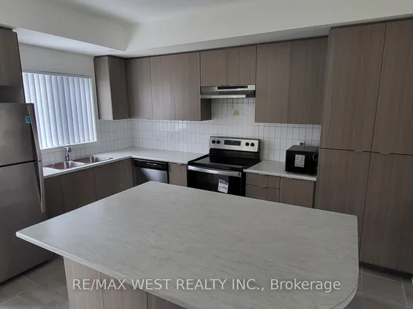 1525 Kingston Rd, Pickering, ON