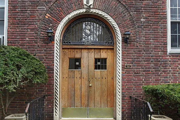 Sold by Corcoran | media 16