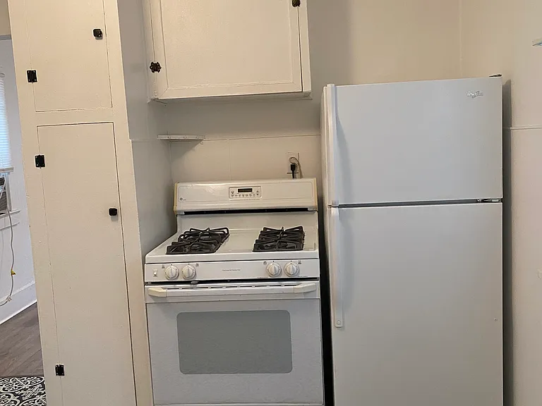 742 Belmont Ave — Photo 7
