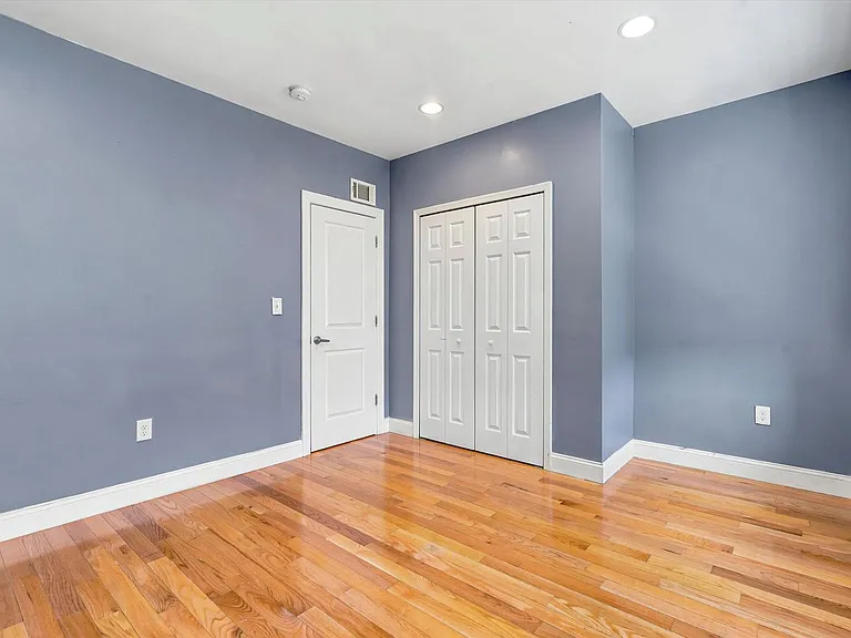 2504 Manton St — Photo 25