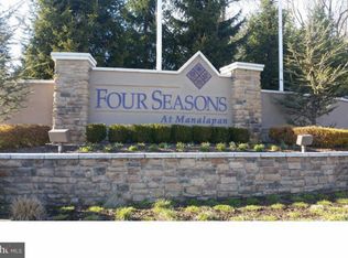 4 Silver Charm Rd, Manalapan, NJ 07726