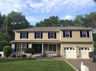 16 Warne Rd, Matawan, NJ 07747