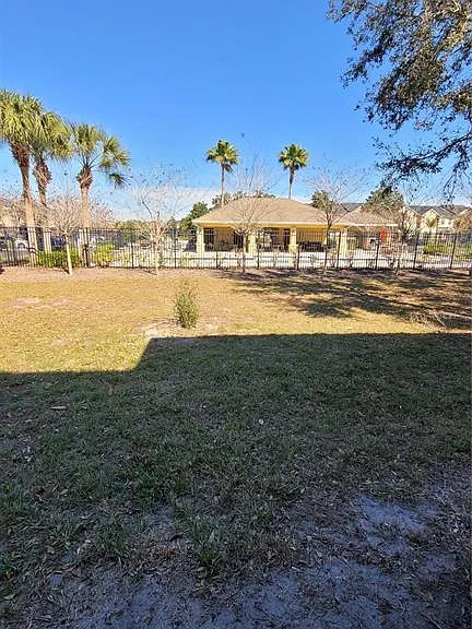 8810 Walnut Gable Ct — Photo 12