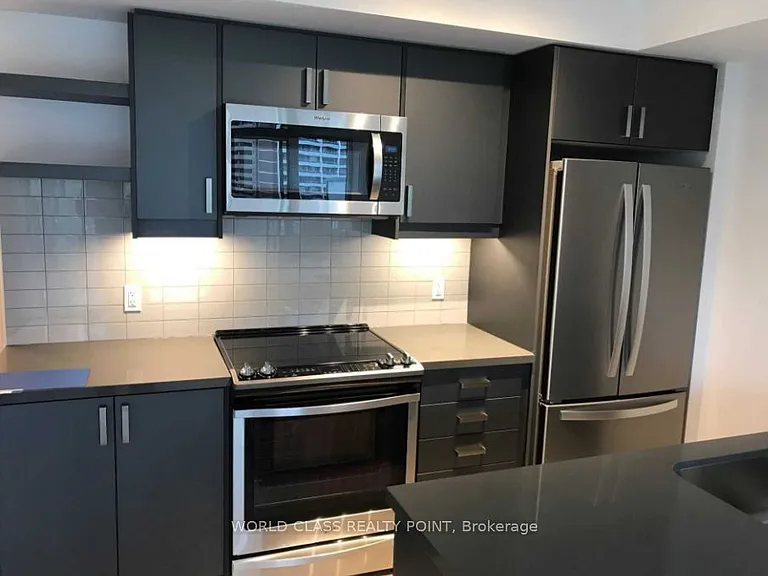 50 Wellesley St E #903 — Photo 5