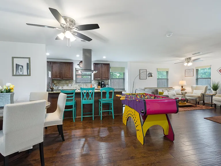 602 N Allen Dr — Photo 5