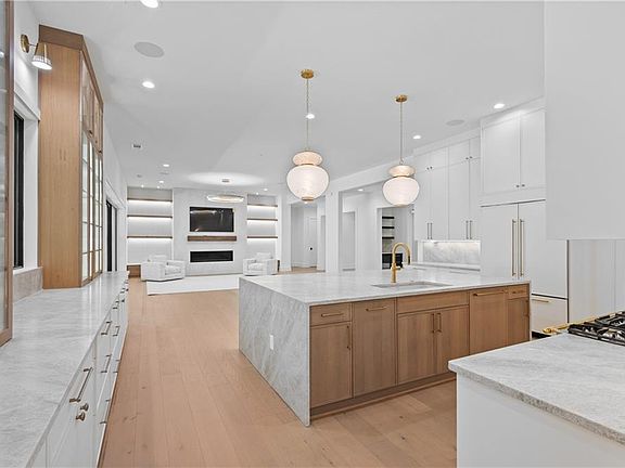 5th image of 5050 Kings Close