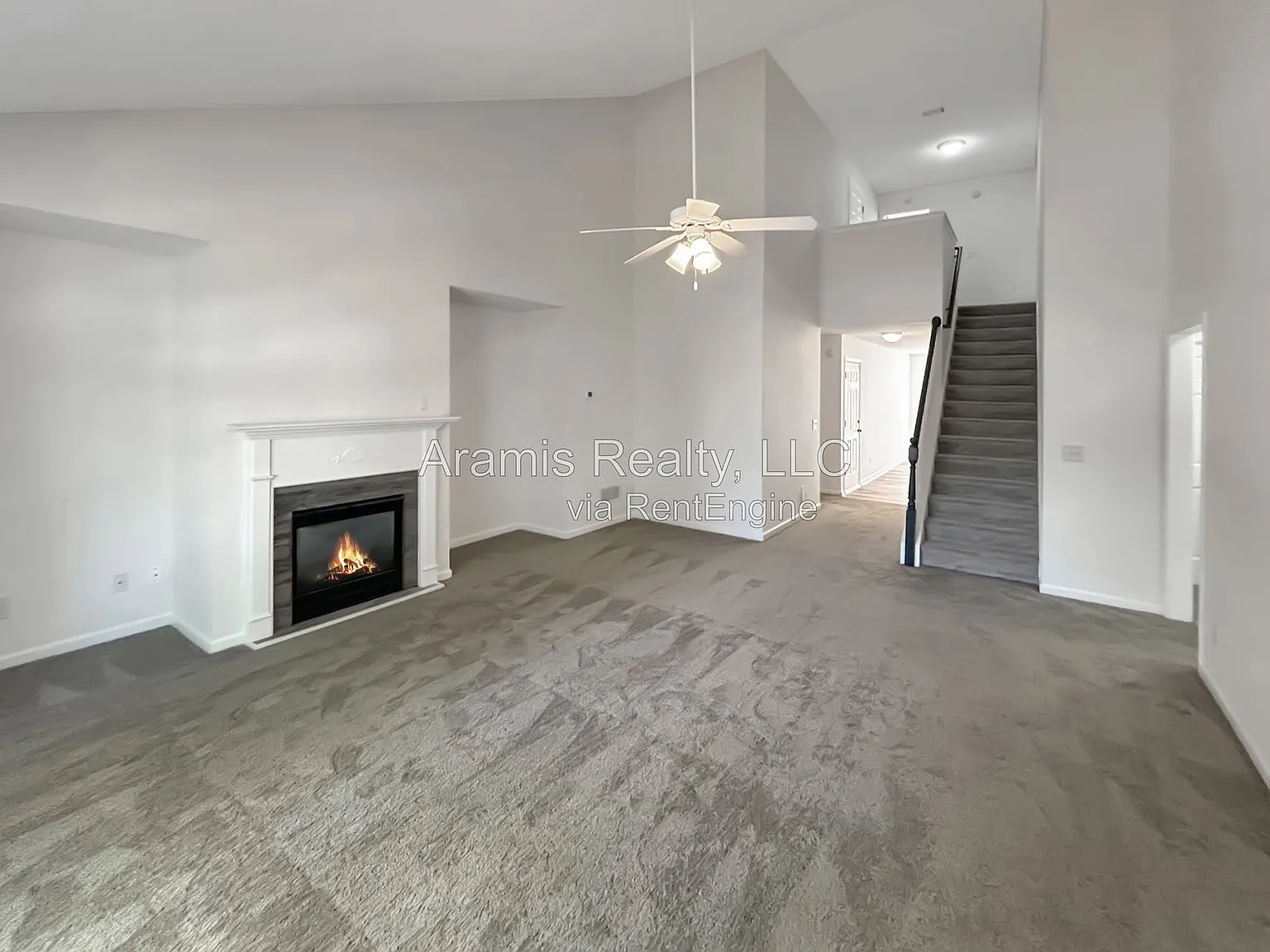 4 bed, 2.0 bath, 1809 sqft, $2,150 — Photo 2