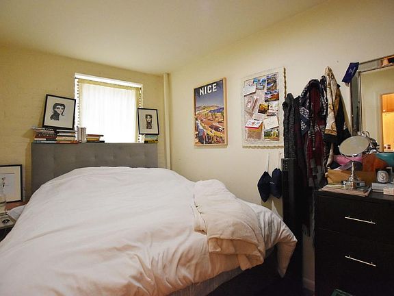 4th image of 114 Christopher St APT 26