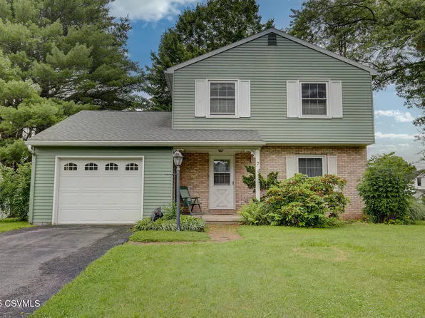 7 N Red Maple St, Selinsgrove, PA 17870