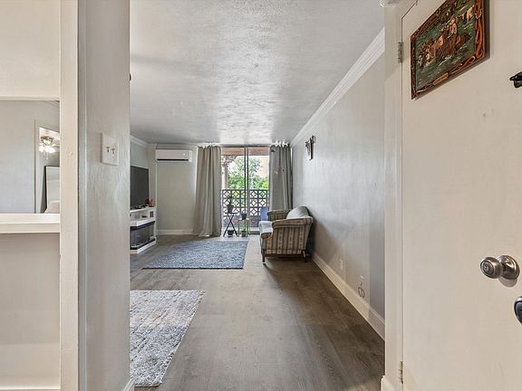3rd image of 2277 Union Ave APT 206